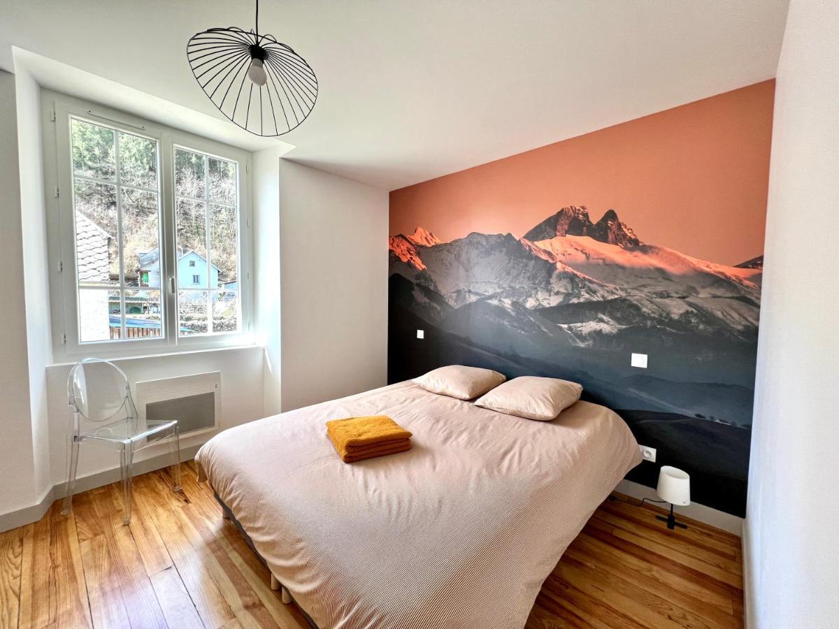 Refuge De Luxe Pour Les Amoureux De La Montagne Pouzac Luaran gambar