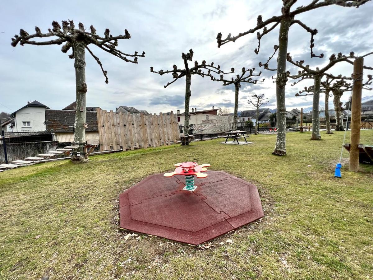 Refuge De Luxe Pour Les Amoureux De La Montagne Pouzac Luaran gambar