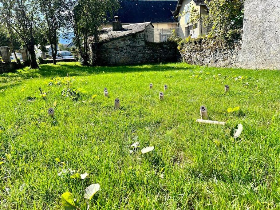 Refuge De Luxe Pour Les Amoureux De La Montagne Pouzac Luaran gambar